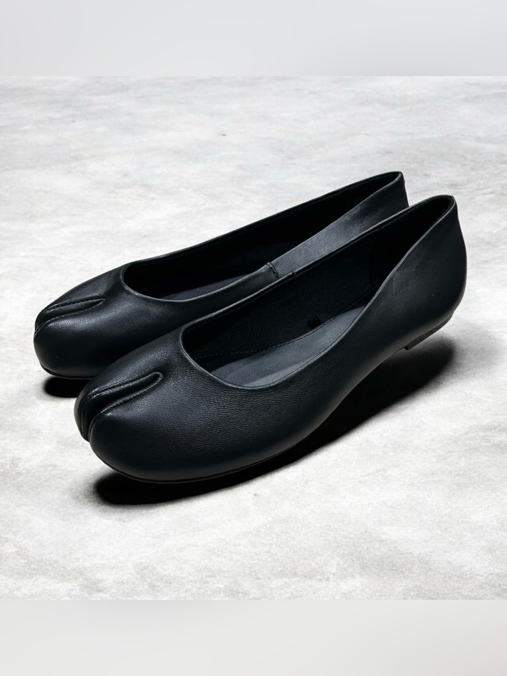 Steve Madden leather black split-toe flats, Women’s 7.5 (tabi style)